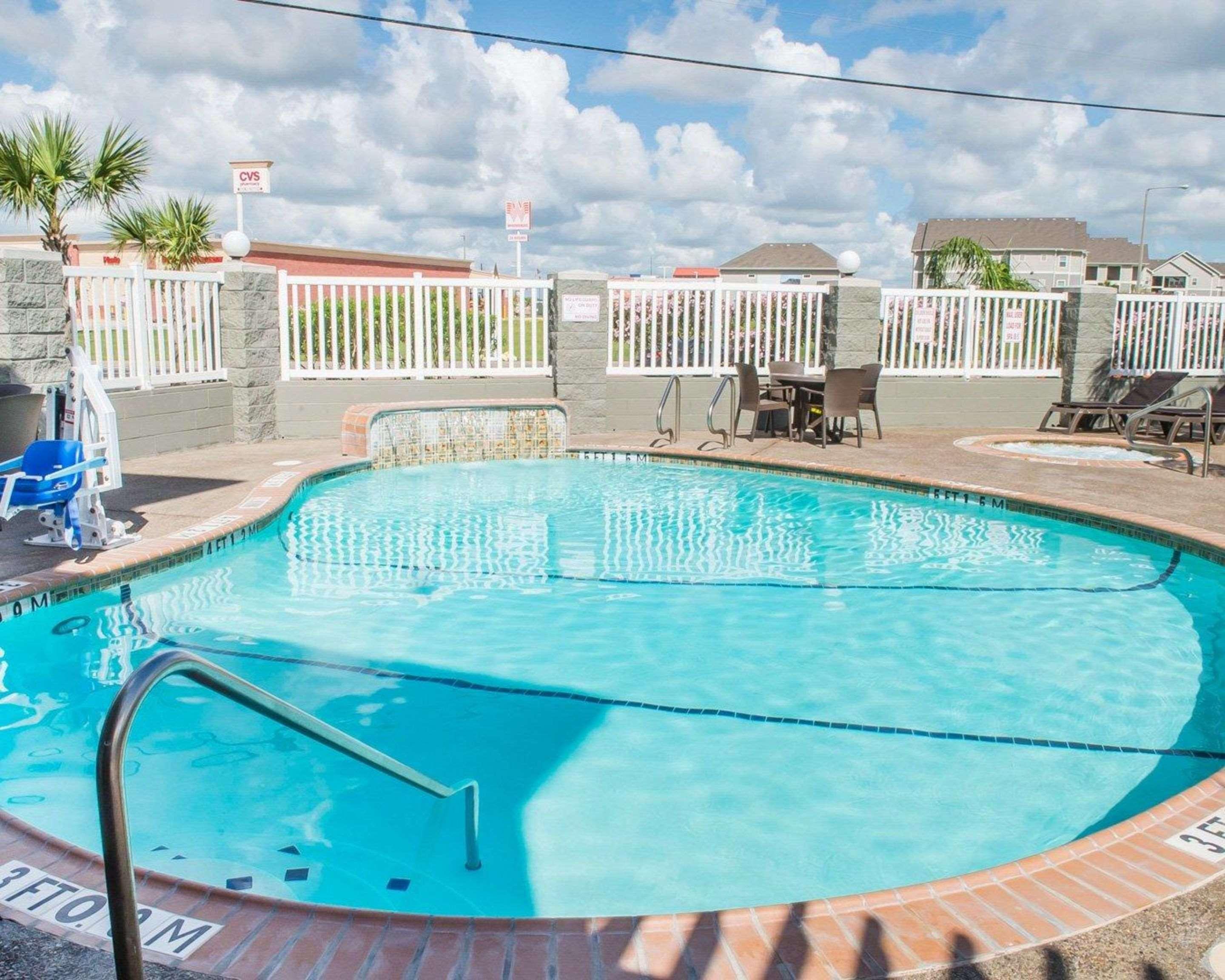 Comfort Suites Near Texas A&M - Corpus Christi Exterior foto