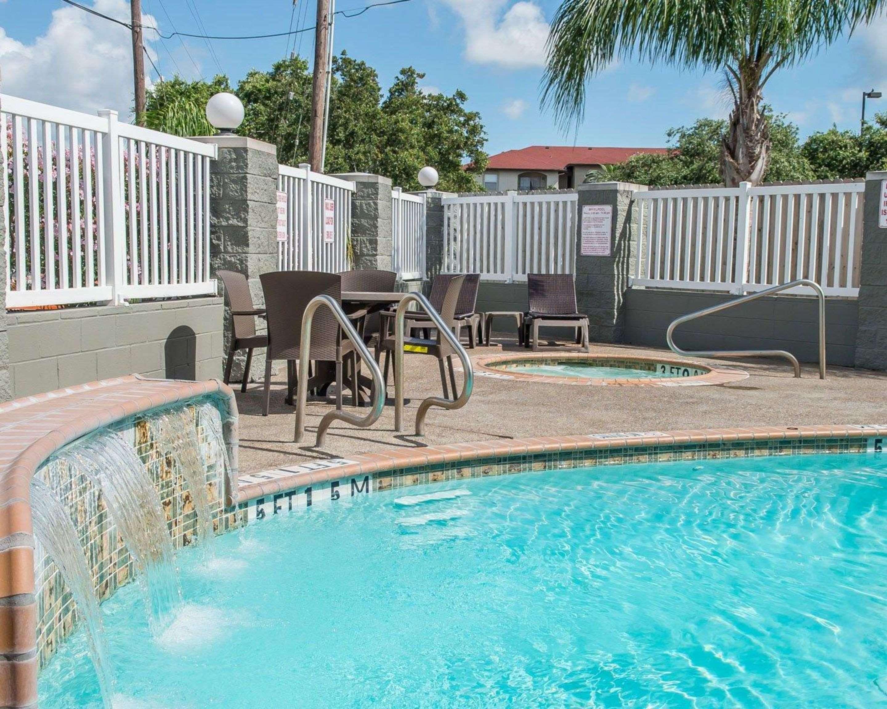 Comfort Suites Near Texas A&M - Corpus Christi Exterior foto